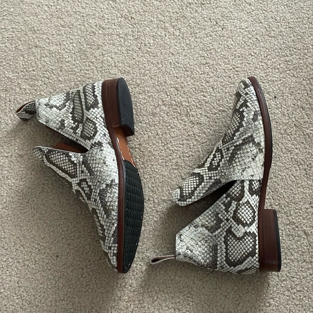 Snakeskin Booties // Size 6.5